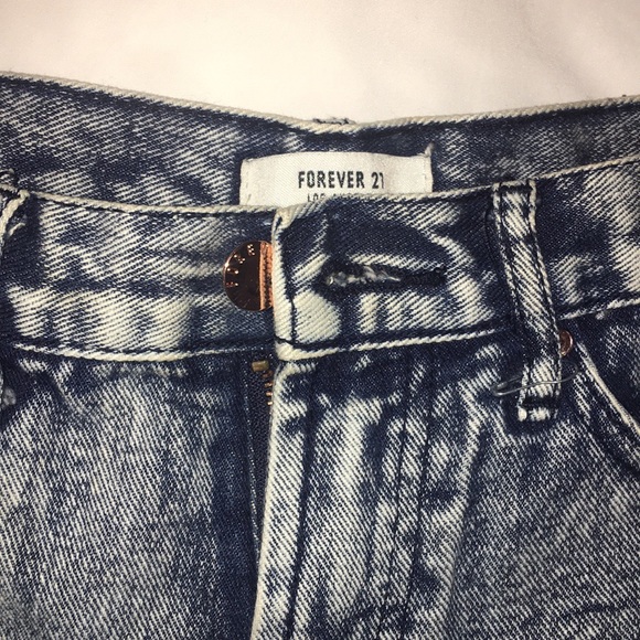 Forever 21 Denim Shorts - Picture 4 of 5